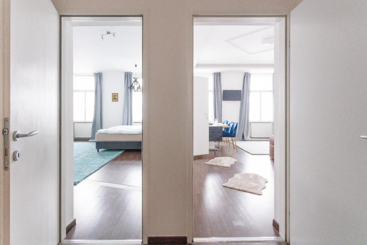 Central, Modern, Big Apartment Вена Экстерьер фото