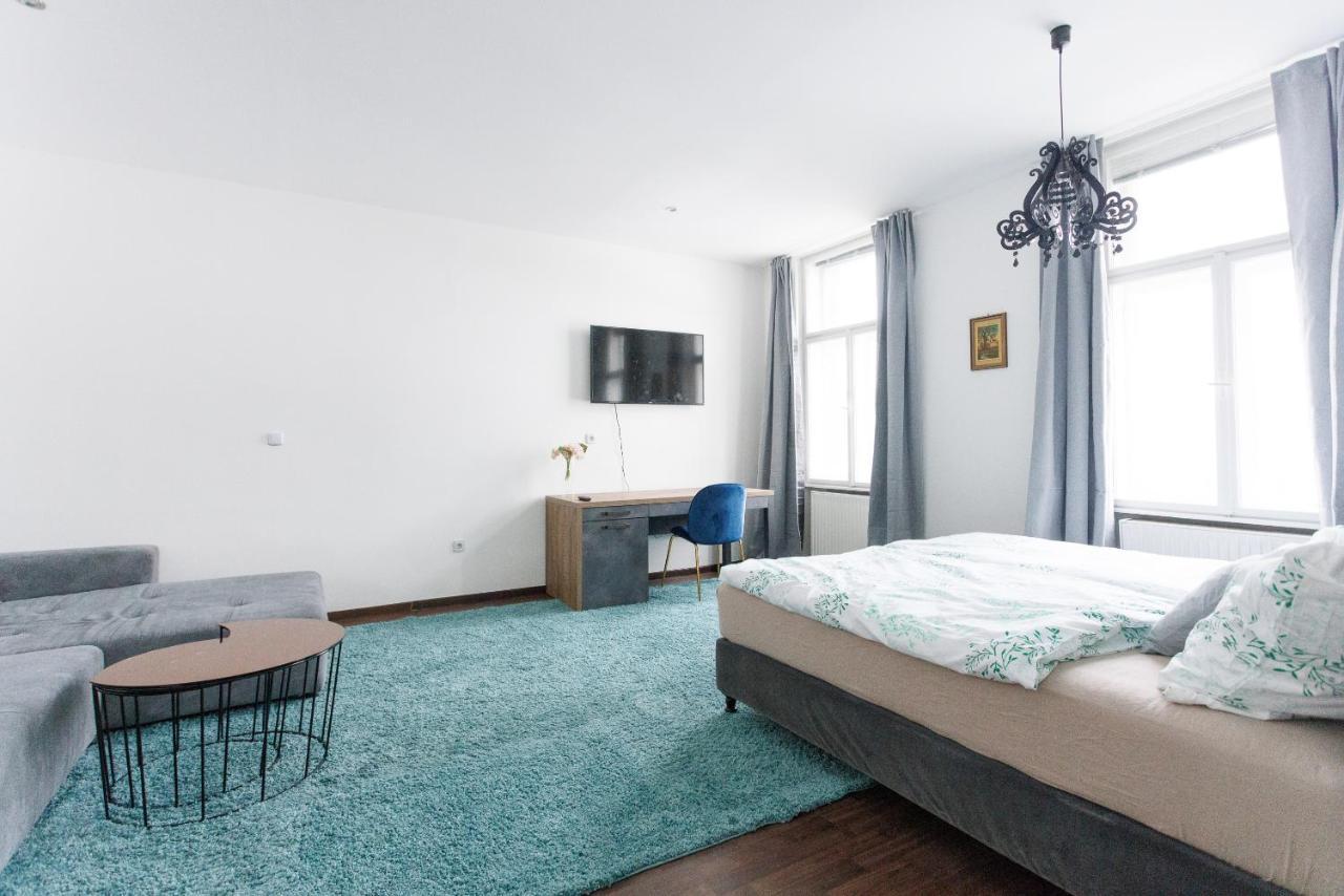 Central, Modern, Big Apartment Вена Экстерьер фото