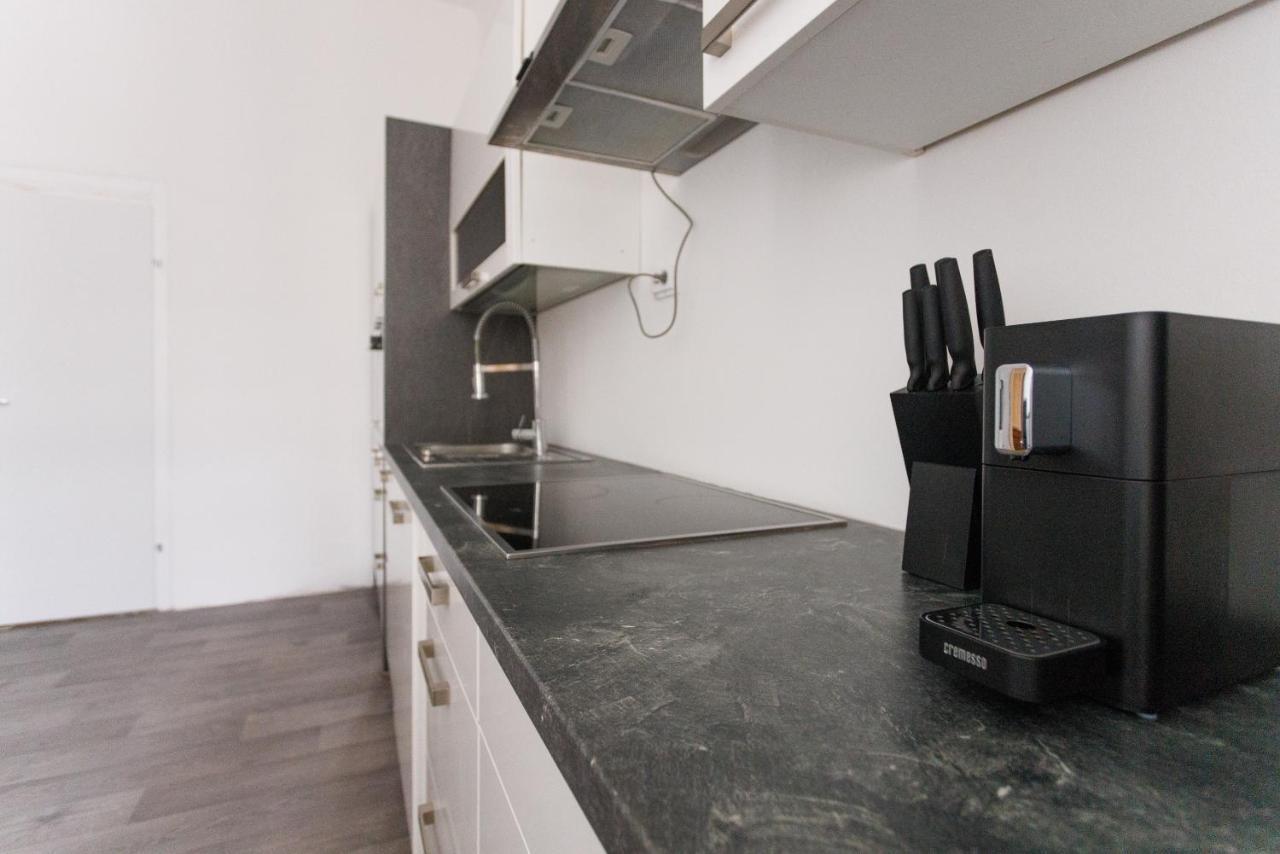 Central, Modern, Big Apartment Вена Экстерьер фото